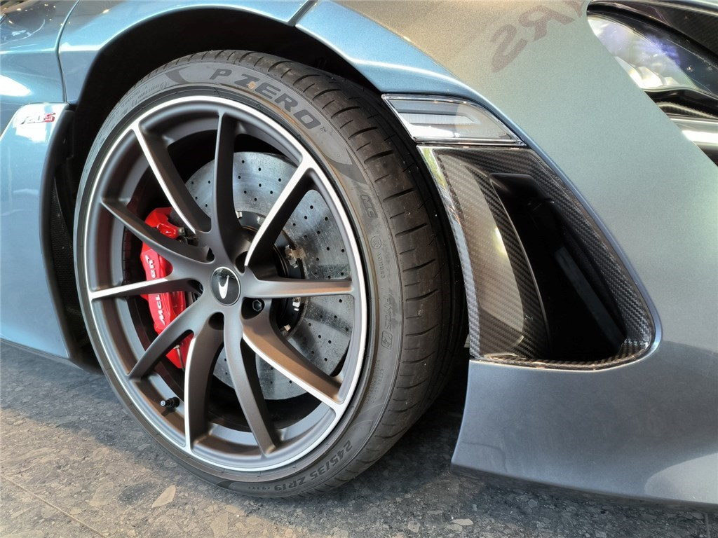 MCLAREN - MCLAREN 720S COUPE (03/2017)