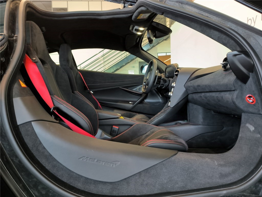 MCLAREN - MCLAREN 720S COUPE (03/2017)