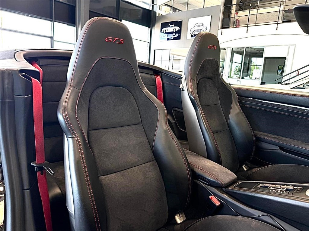 PORSCHE - 911 CARRERA CABRIOLET (10/2015-10/2019)