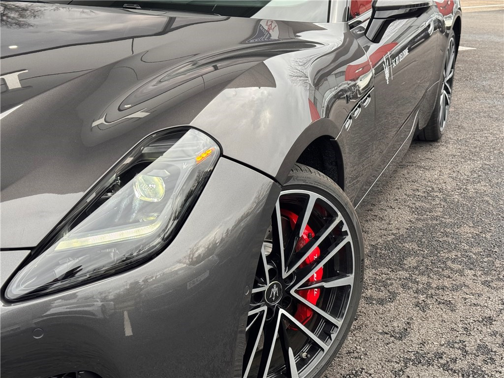 MASERATI - GRANTURISMO