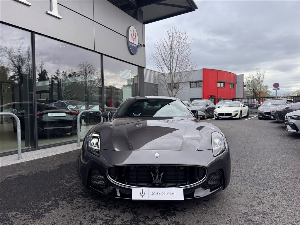 MASERATI - GRANTURISMO