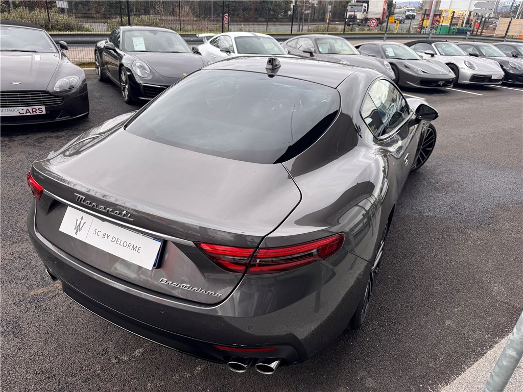 MASERATI - GRANTURISMO