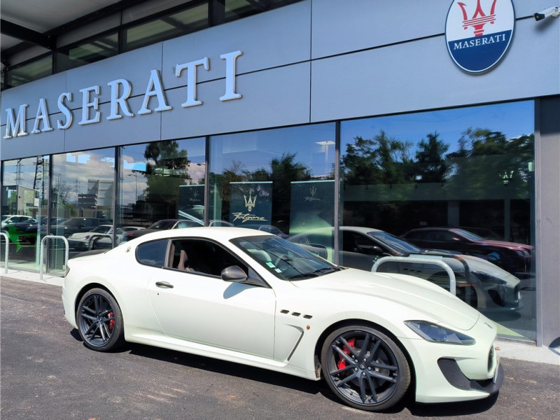 MASERATI GRANTURISMO 4.7 V8 460 de 2013 avec 25 000 km | Occasion proche Lyon