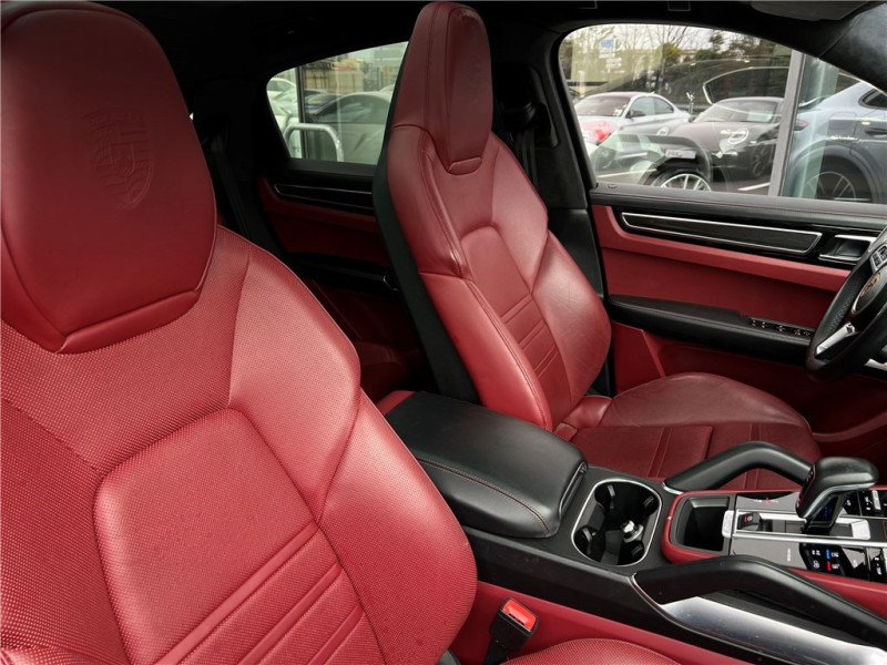 PORSCHE CAYENNE E-HYBRID 4.0 V8 680 CH TIPTRONIC BVA de 2020 avec 97 000 km | Occasion proche Lyon