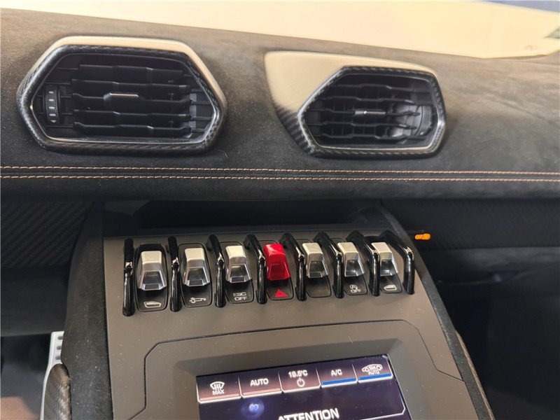 LAMBORGHINI HURACAN 5.2 V10 640 RWD LDF7 de 2021 avec 33 500 km | Occasion proche Lyon
