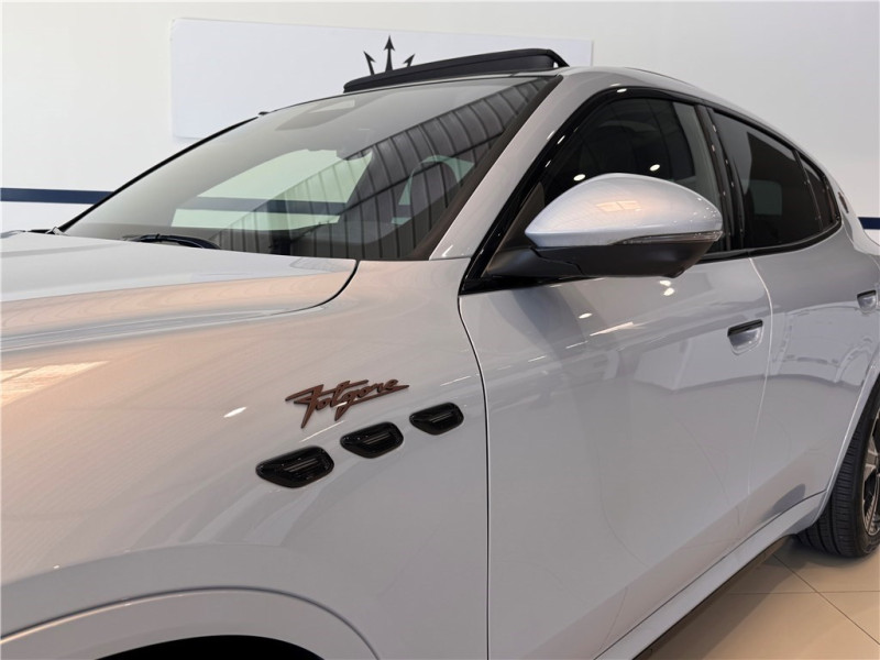 MASERATI GRECALE 410 KW de 2025 avec 15 500 km | Occasion proche Lyon