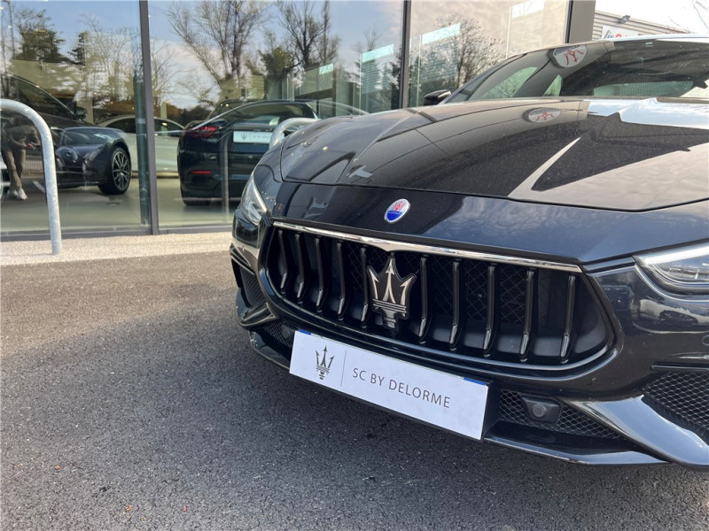MASERATI GHIBLI L4 330 CH HYBRID de 2021 avec 73 235 km | Occasion proche Lyon