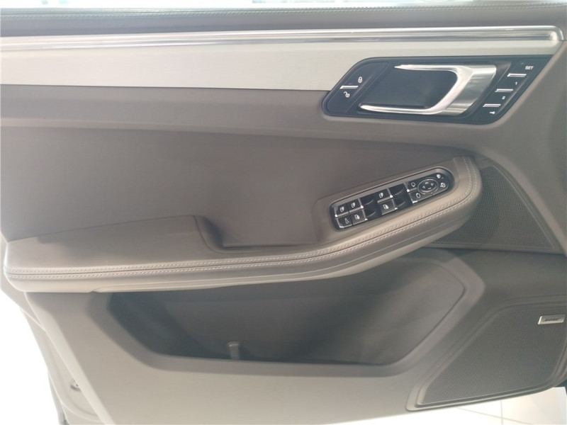 PORSCHE MACAN TURBO 3.6 V6 400 CH de 2015 avec 116 500 km | Occasion proche Lyon