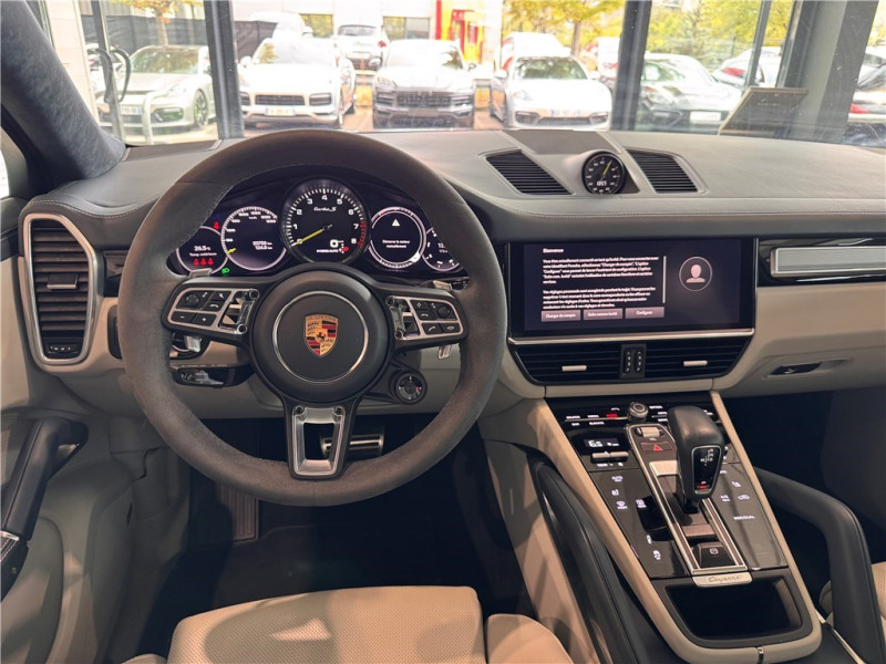 PORSCHE CAYENNE E-HYBRID 4.0 V8 680 CH TIPTRONIC BVA de 2022 avec 33 800 km | Occasion proche Lyon