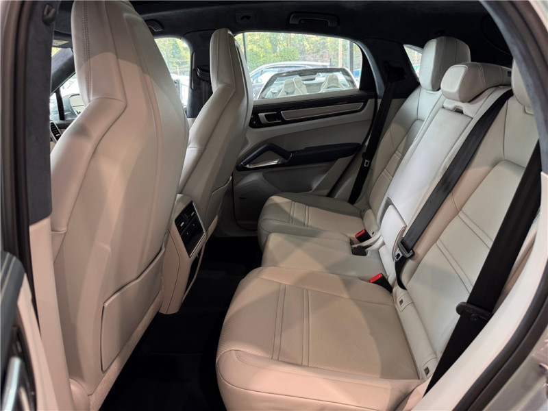 PORSCHE CAYENNE E-HYBRID 4.0 V8 680 CH TIPTRONIC BVA de 2022 avec 33 800 km | Occasion proche Lyon