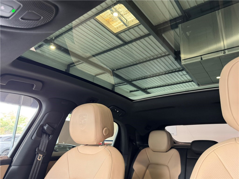 PORSCHE CAYENNE E-HYBRID 3.0 V6 470 CH de 2024 avec 19 159 km | Occasion proche Lyon