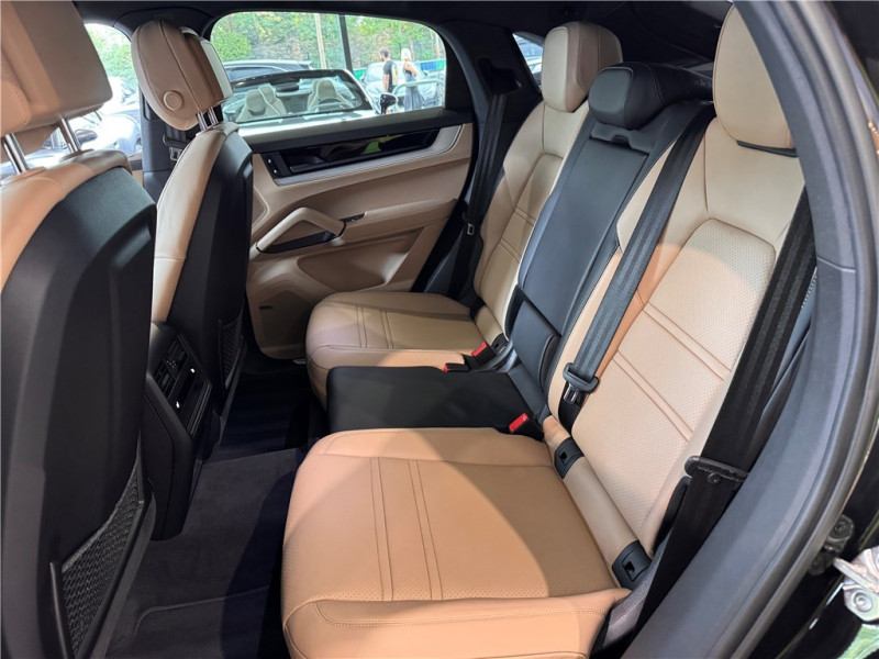 PORSCHE CAYENNE E-HYBRID 3.0 V6 470 CH de 2024 avec 19 159 km | Occasion proche Lyon