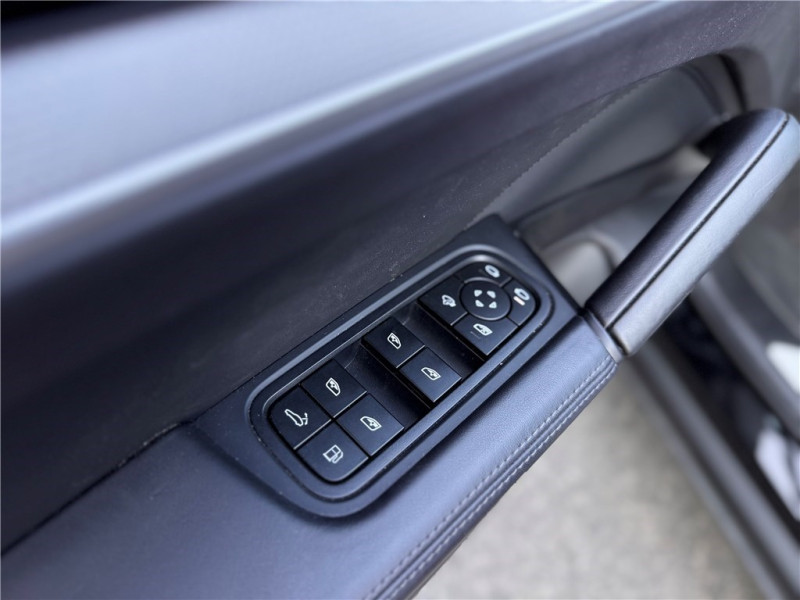 PORSCHE CAYENNE E-HYBRID 3.0 V6 470 CH TIPTRONIC BVA de 2023 avec 18 000 km | Occasion proche Lyon