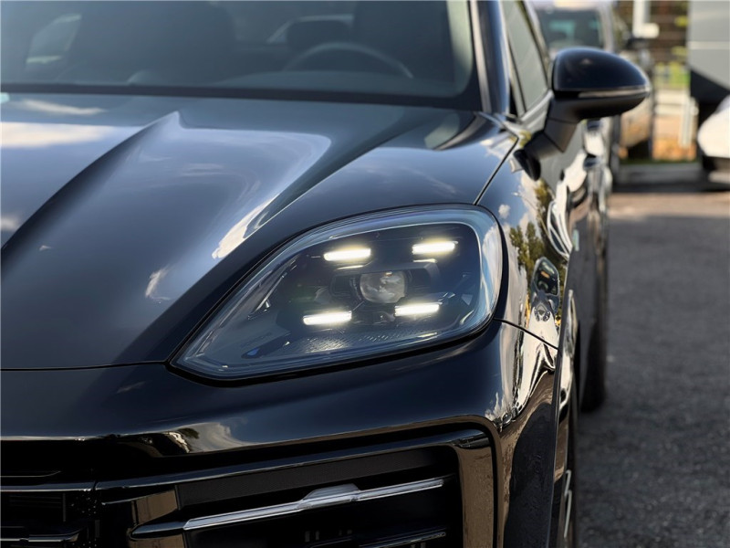 PORSCHE CAYENNE E-HYBRID 3.0 V6 462 CH TIPTRONIC BVA de 2024 avec 8 450 km | Occasion proche Lyon