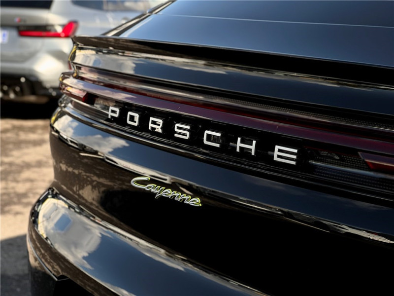 PORSCHE CAYENNE E-HYBRID 3.0 V6 462 CH TIPTRONIC BVA de 2024 avec 8 450 km | Occasion proche Lyon